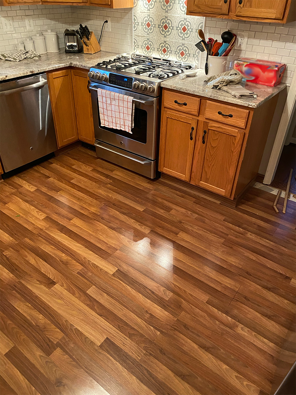 Kitchen with Pergo flooring