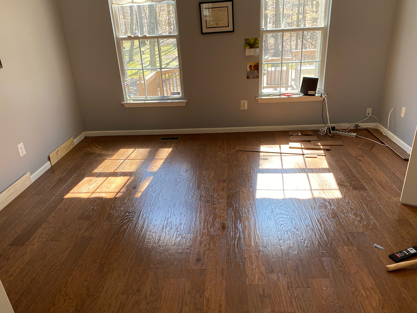 Office hardwood without furniture