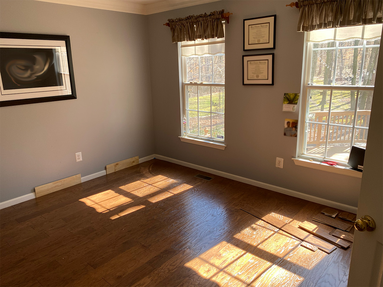 Office hardwood without furniture